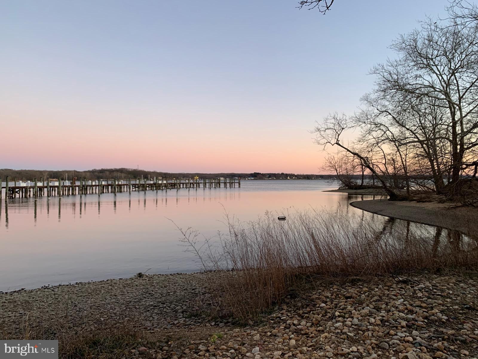 118 N EAST ISLES DRIVE