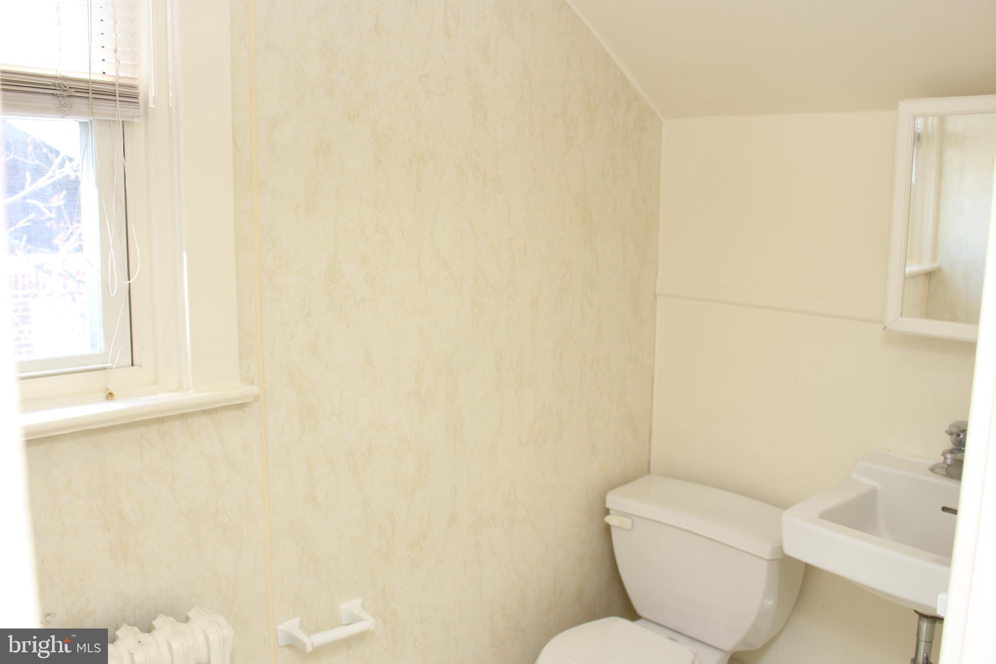 MEDIA - Residential Lease