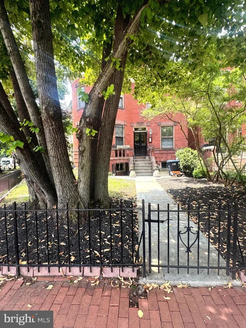 MLS: DCDC2276988