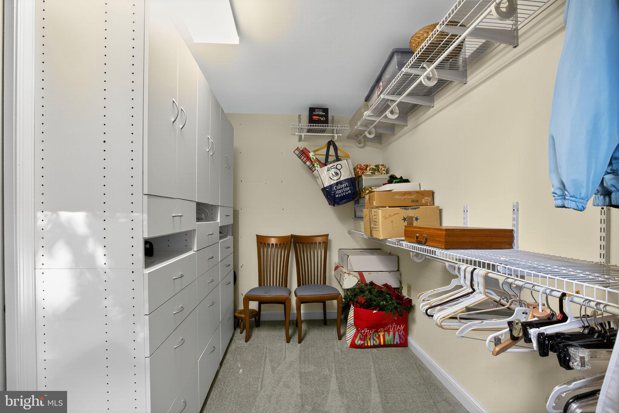 DRUM POINT - Residential