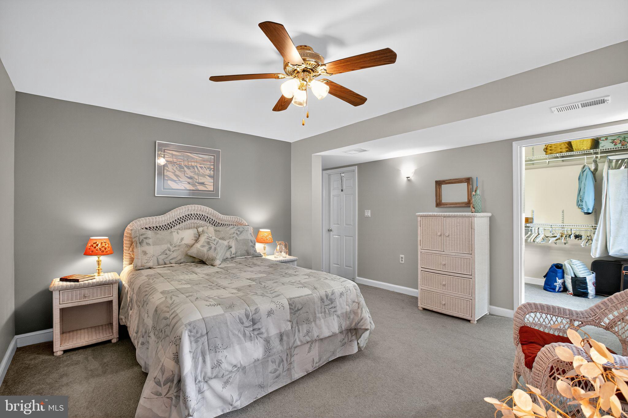 DRUM POINT - Residential