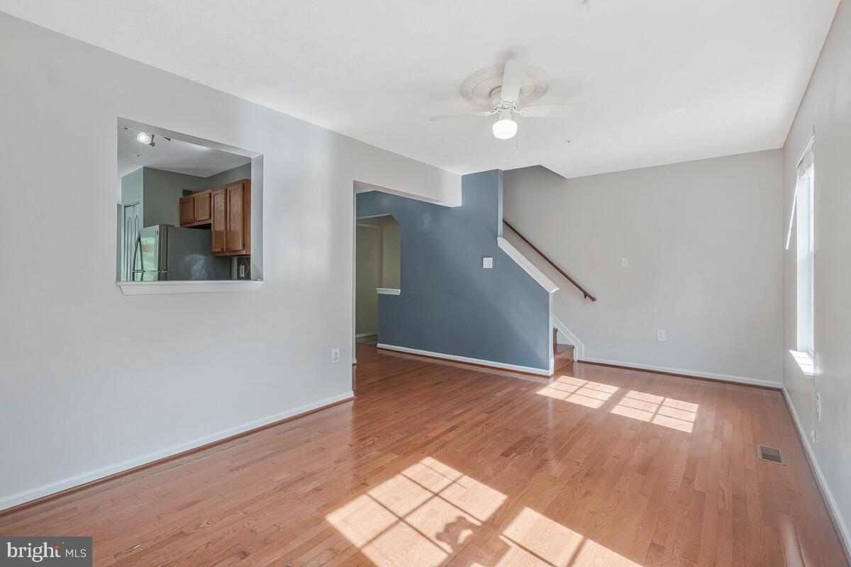 SOUTH HAMPTON SUB - Residential Lease