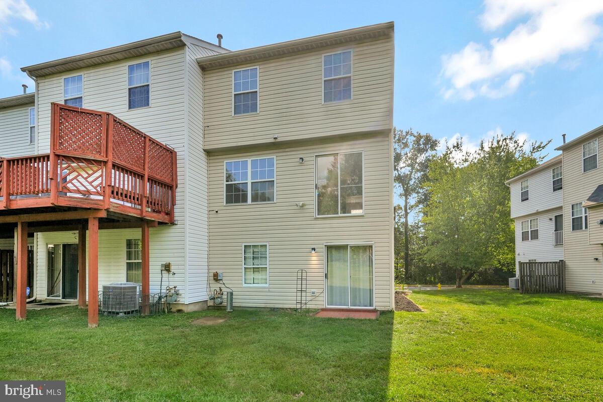 SOUTH HAMPTON SUB - Residential Lease