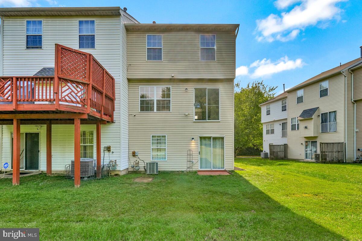 SOUTH HAMPTON SUB - Residential Lease