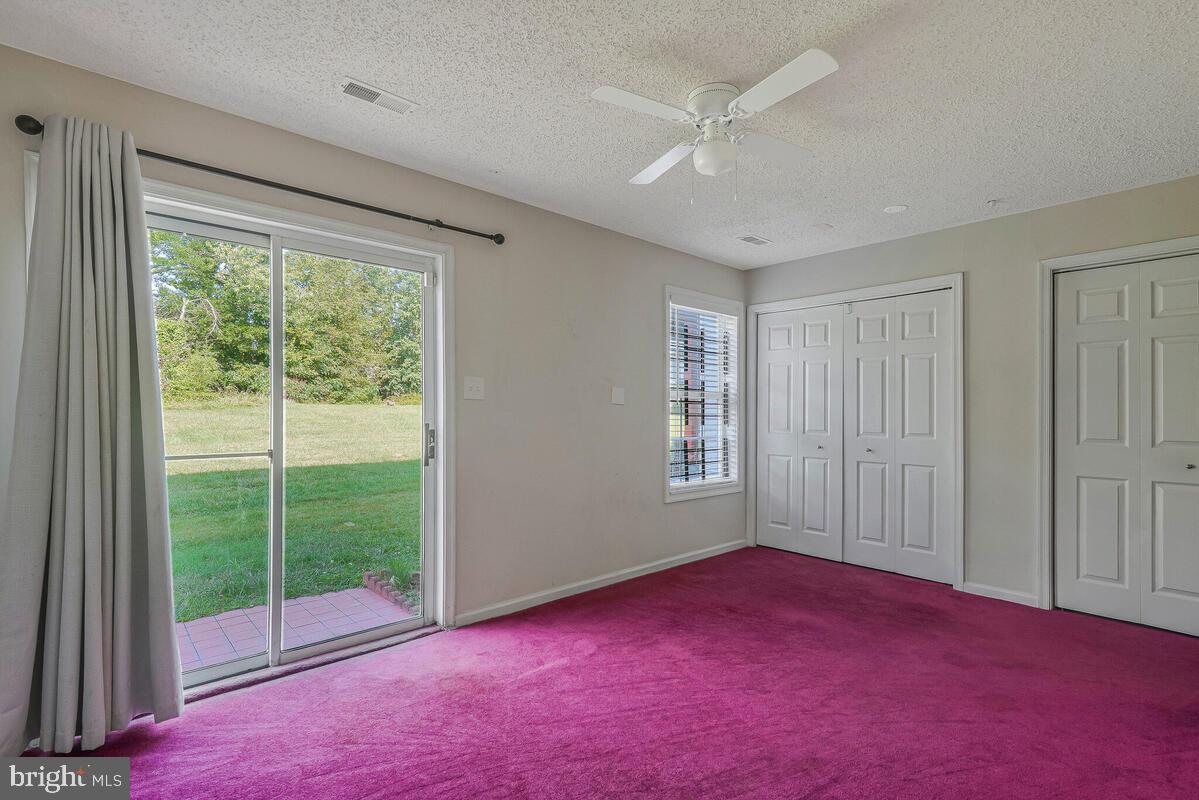 SOUTH HAMPTON SUB - Residential Lease