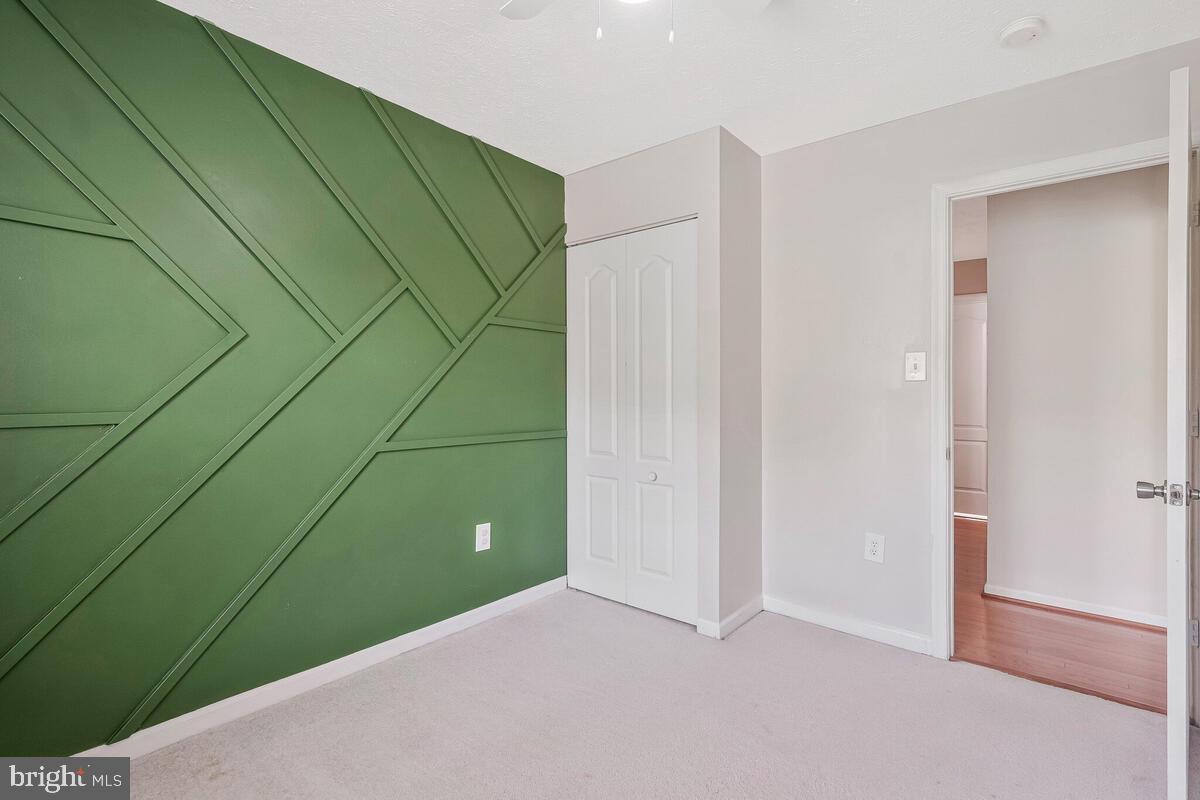 SOUTH HAMPTON SUB - Residential Lease