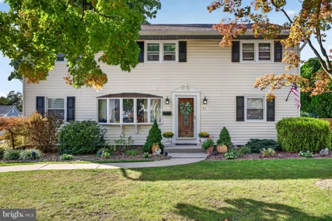 MLS: NJCD2128440