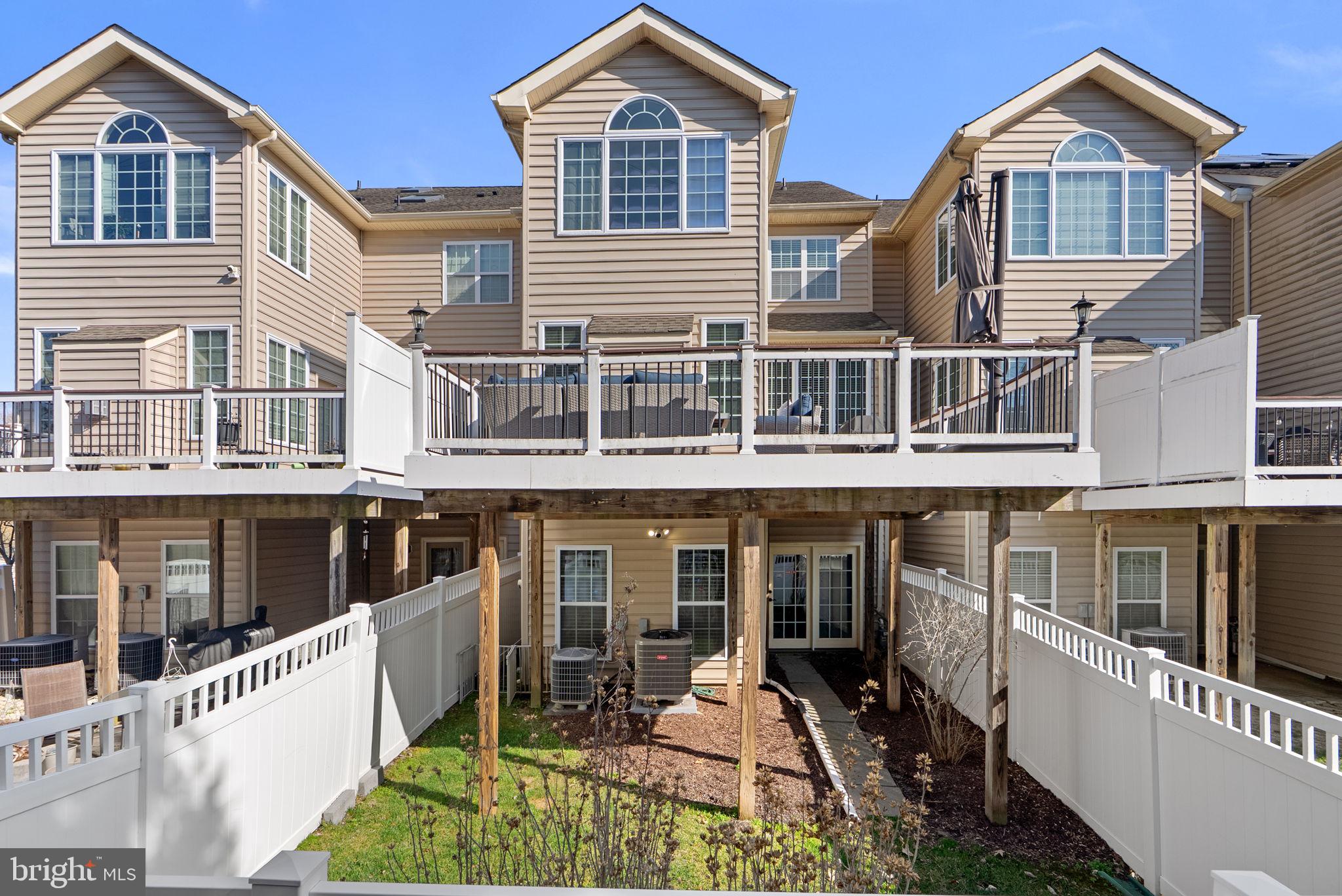 MARLBORO RIDGE - Residential