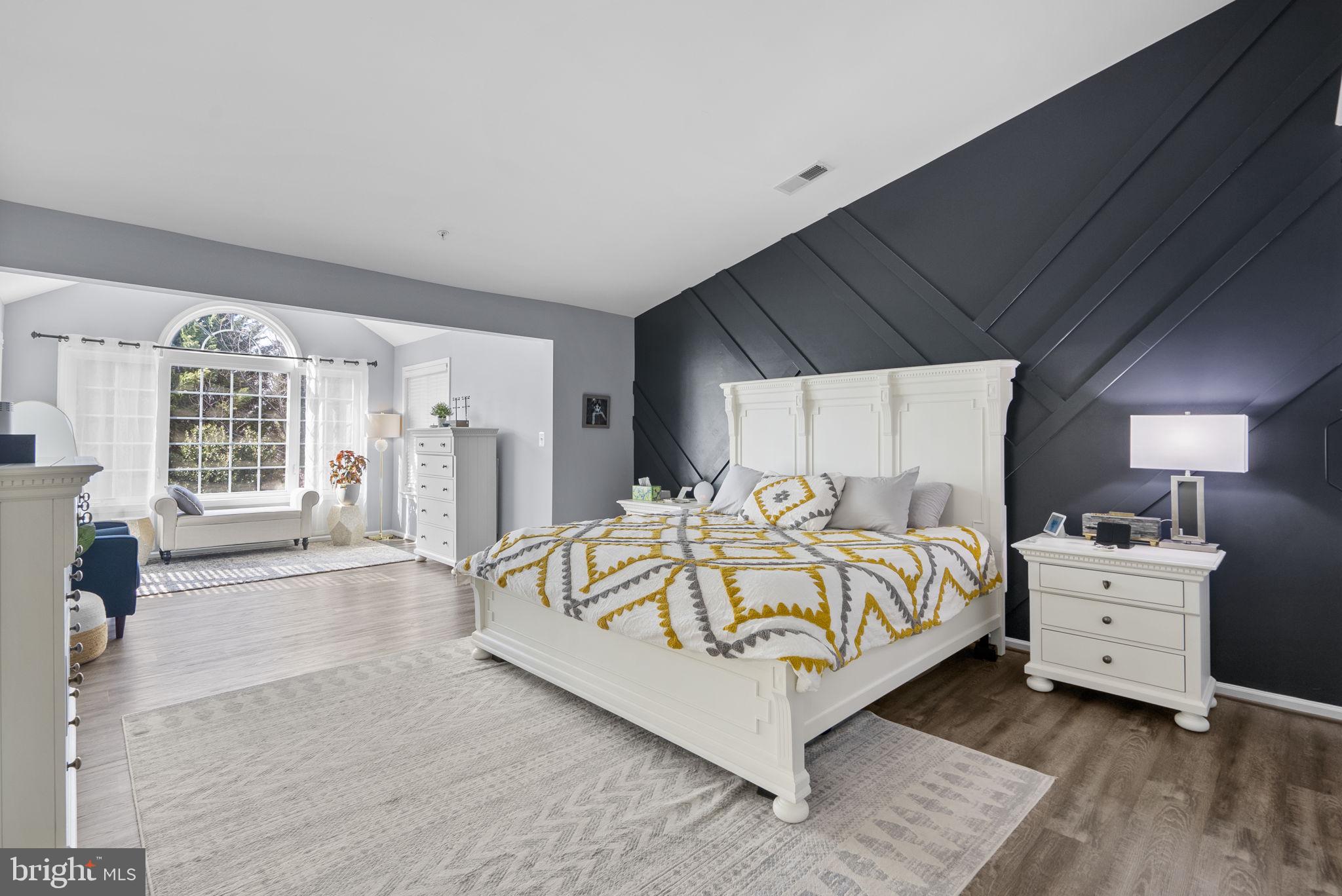 MARLBORO RIDGE - Residential