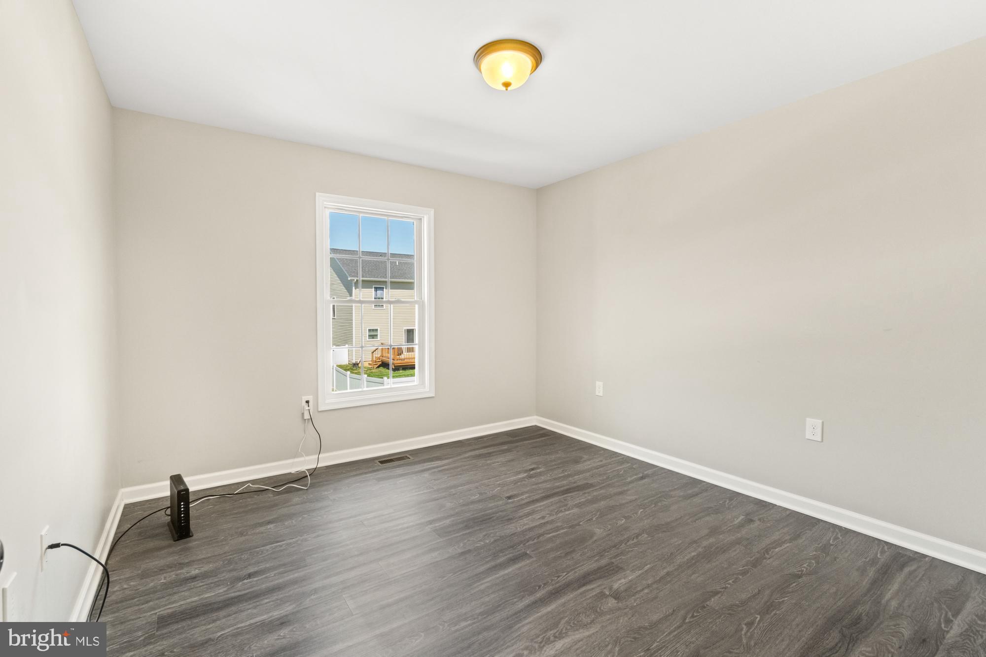 RED HILL - Residential