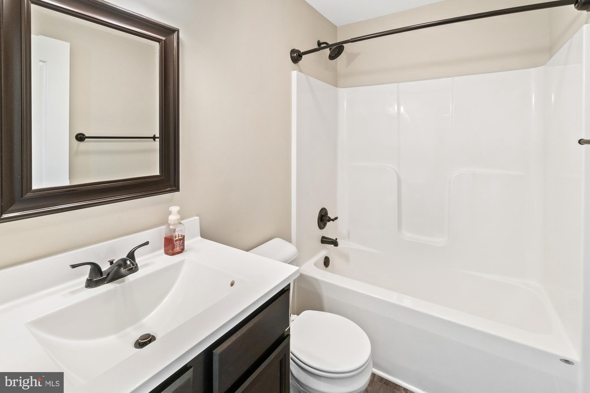 RED HILL - Residential