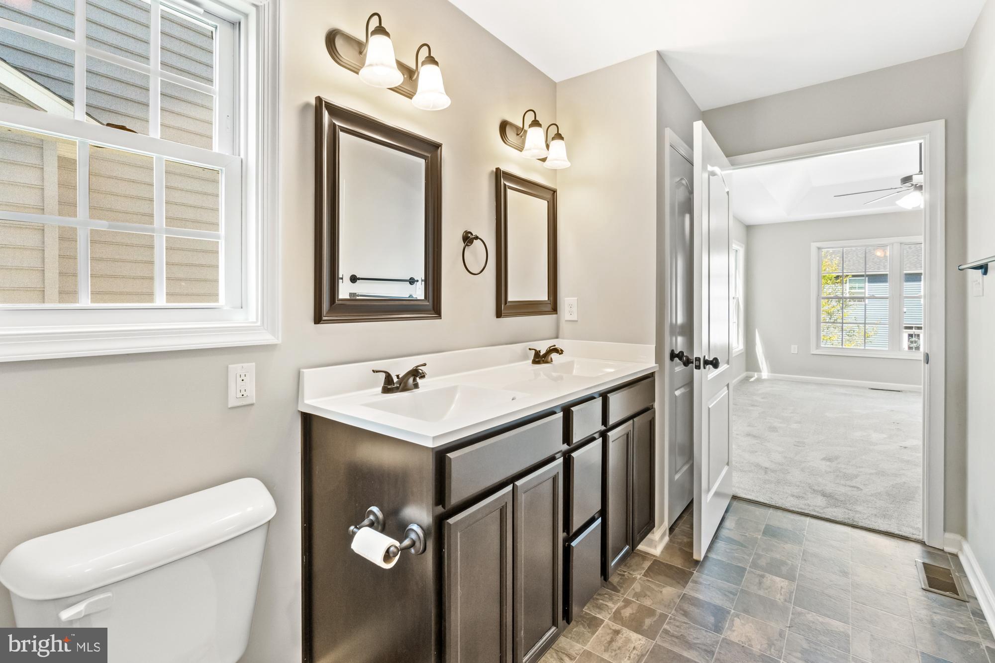 RED HILL - Residential