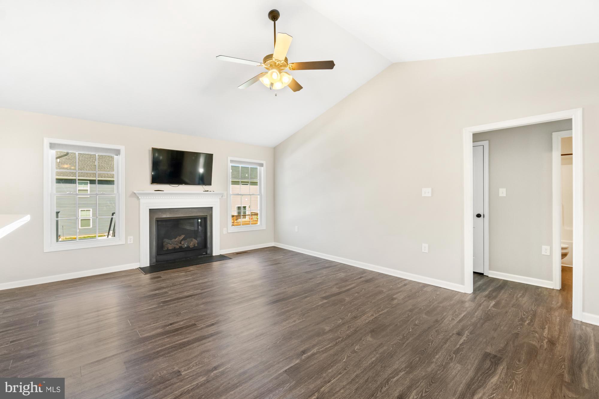 RED HILL - Residential