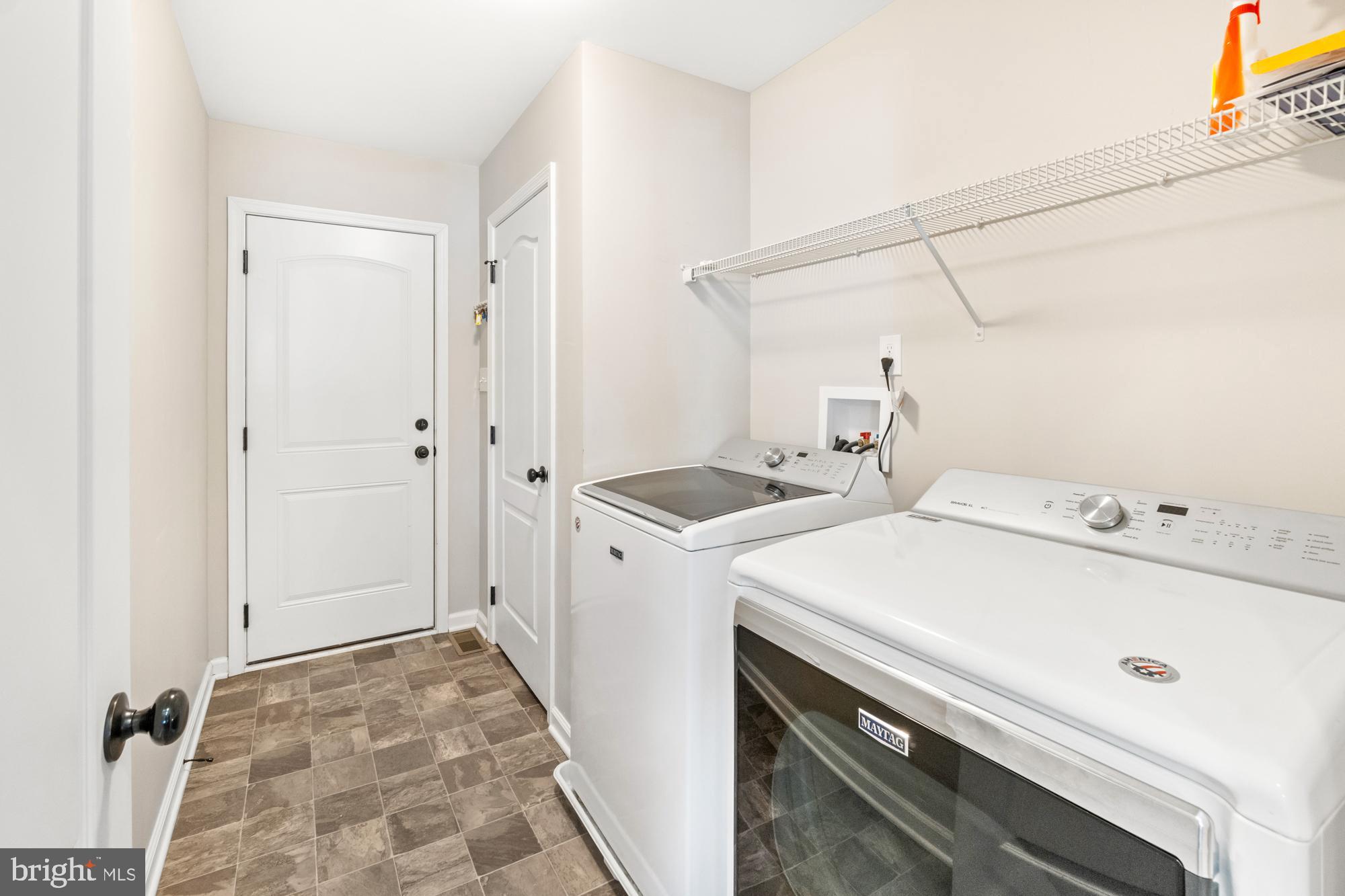 RED HILL - Residential