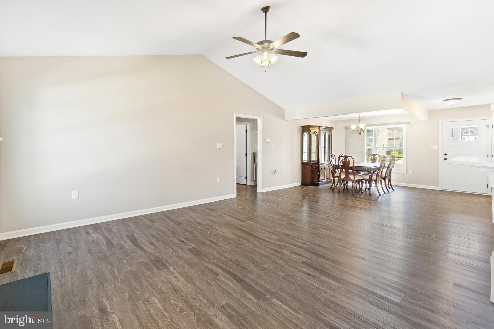 RED HILL - Residential