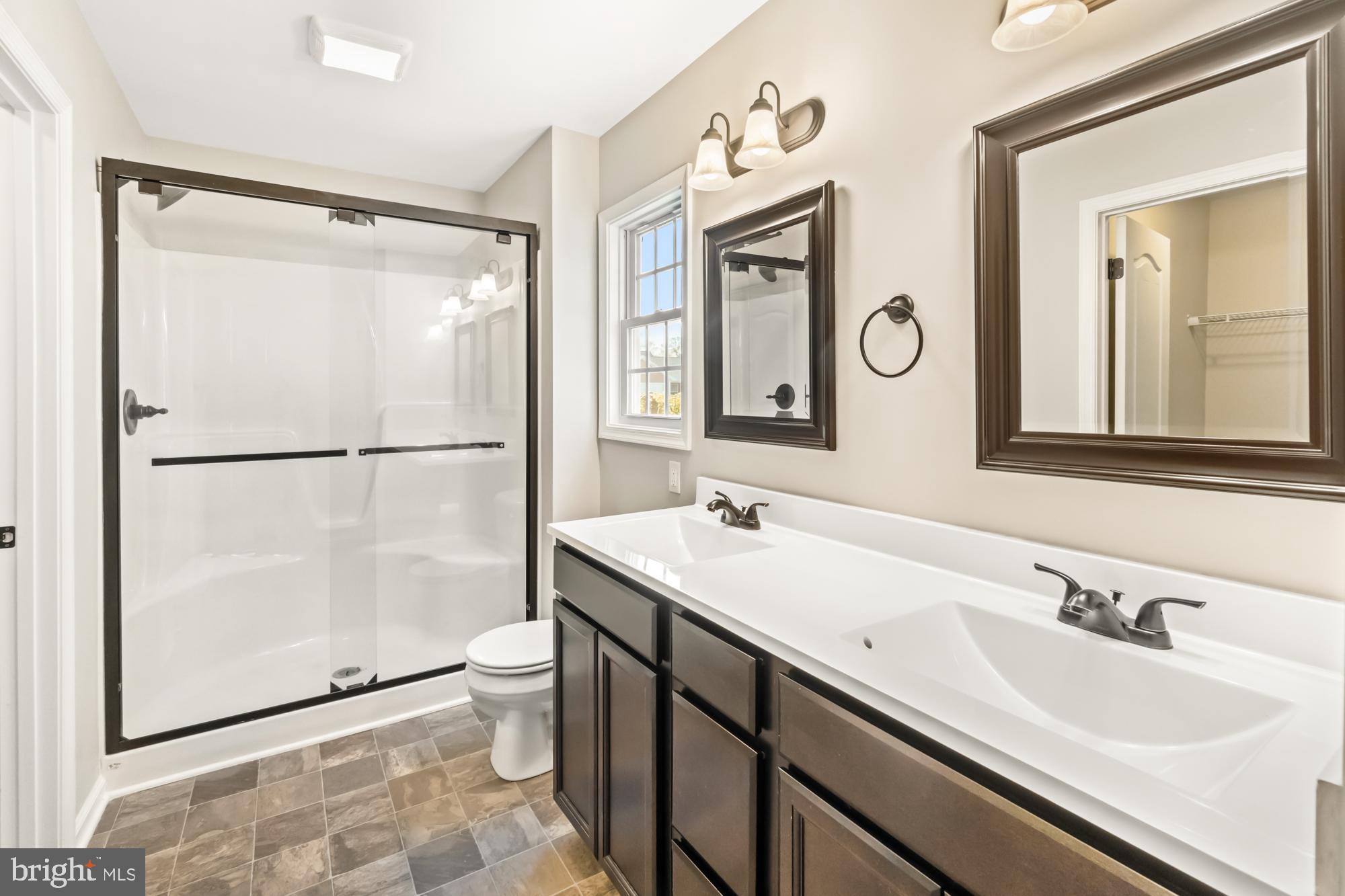 RED HILL - Residential