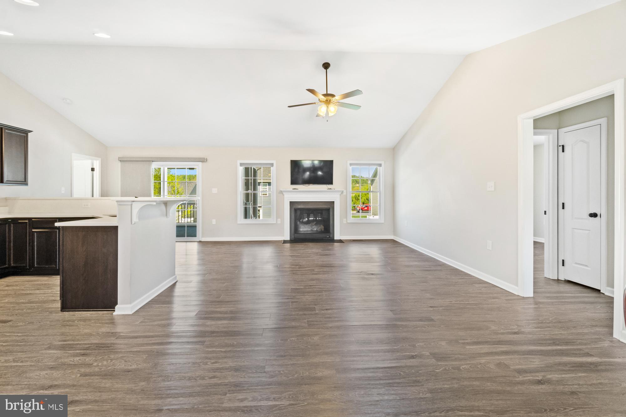 RED HILL - Residential