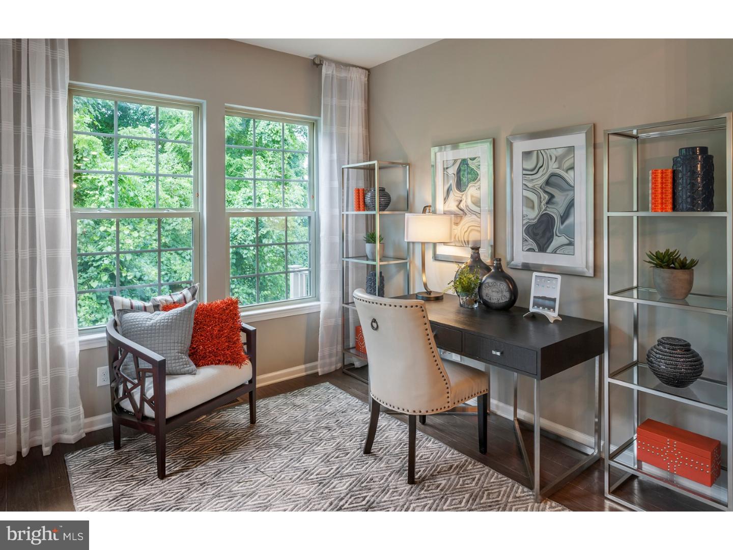 LINDEN HALL - Residential