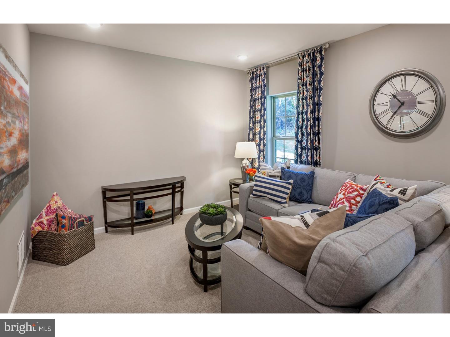 LINDEN HALL - Residential