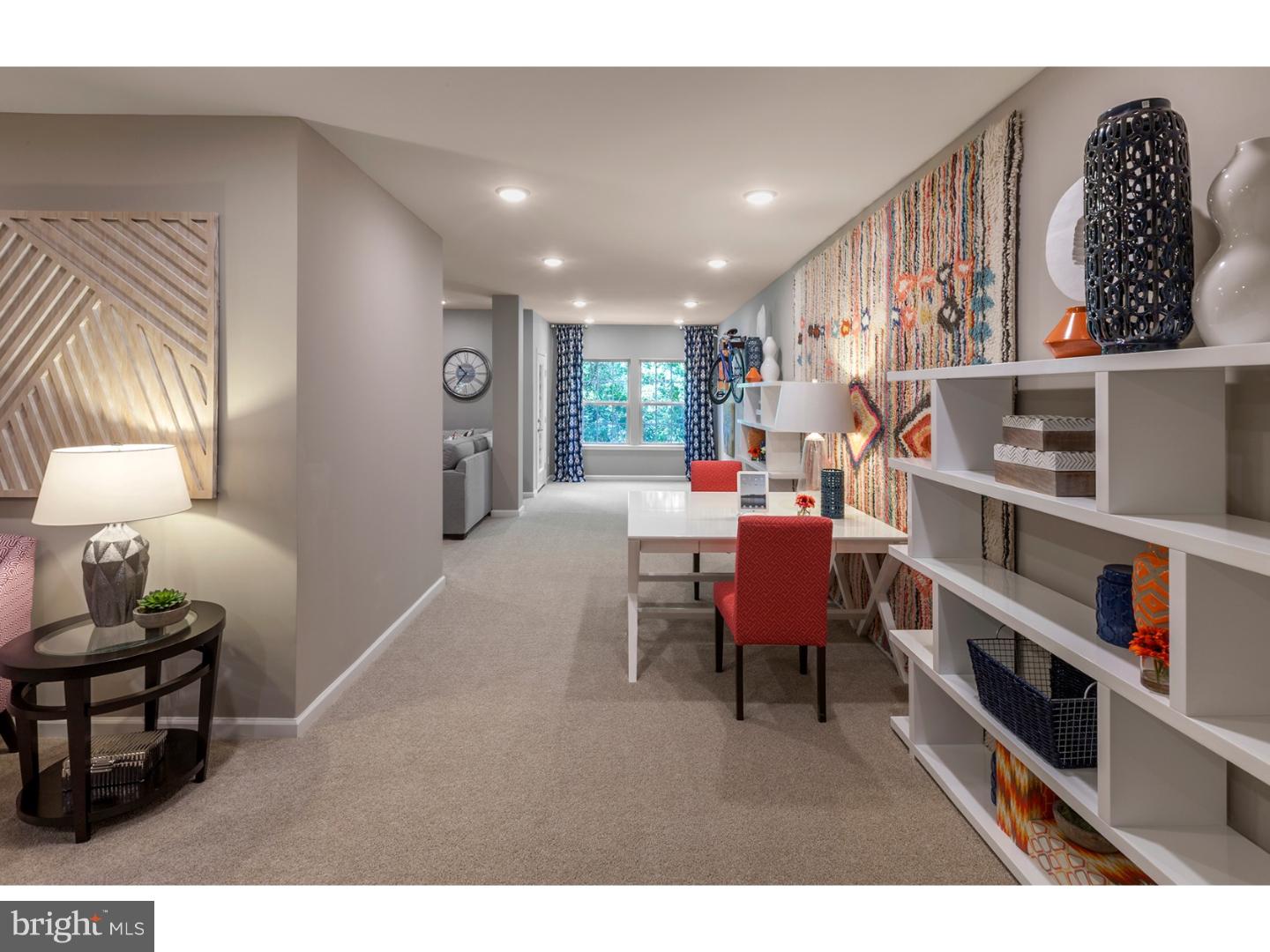 LINDEN HALL - Residential