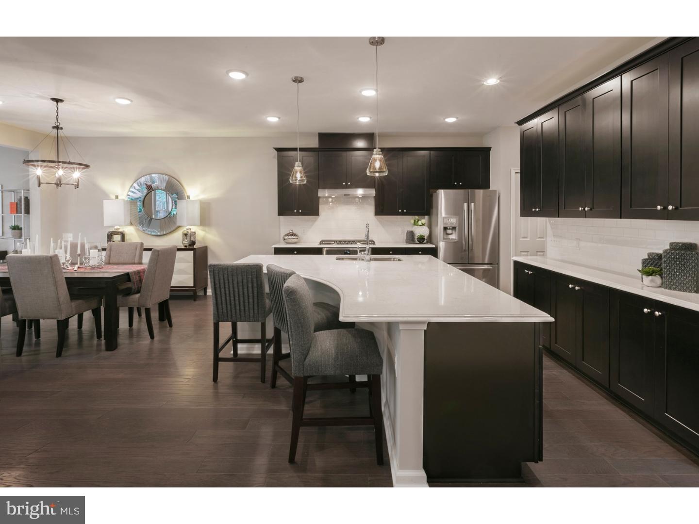 LINDEN HALL - Residential