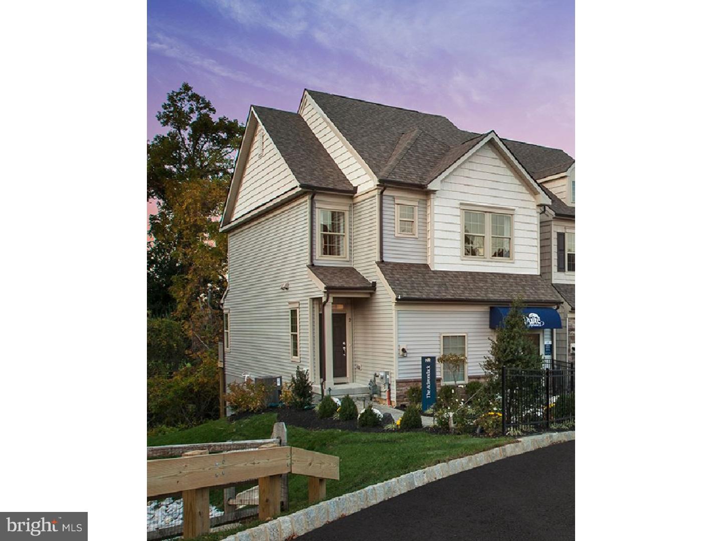 LINDEN HALL - Residential