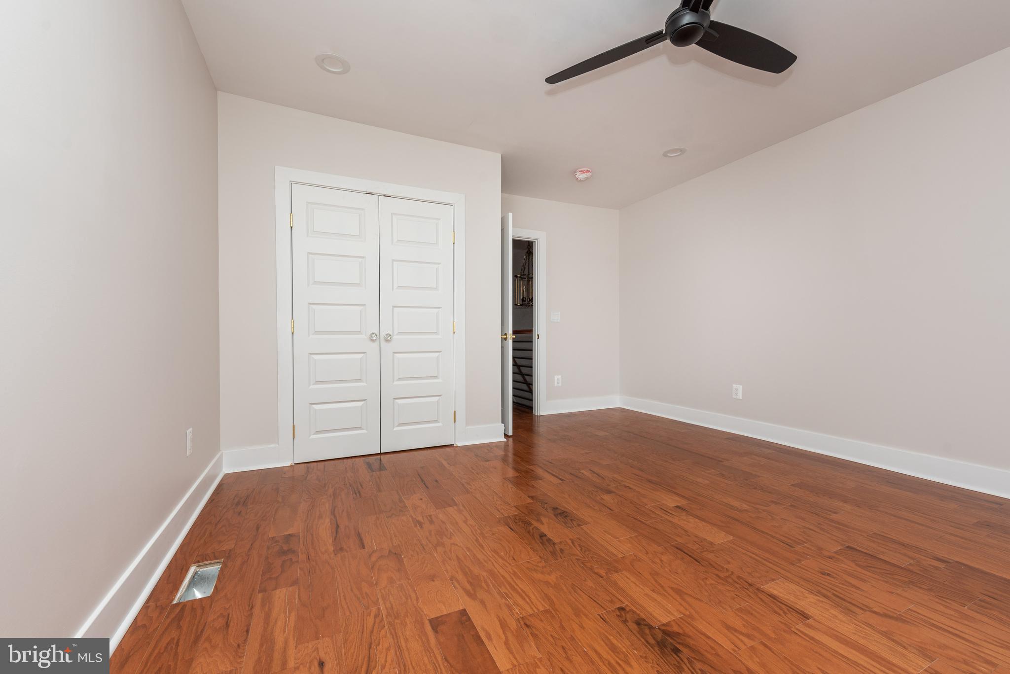 BROADWAY EAST - Residential