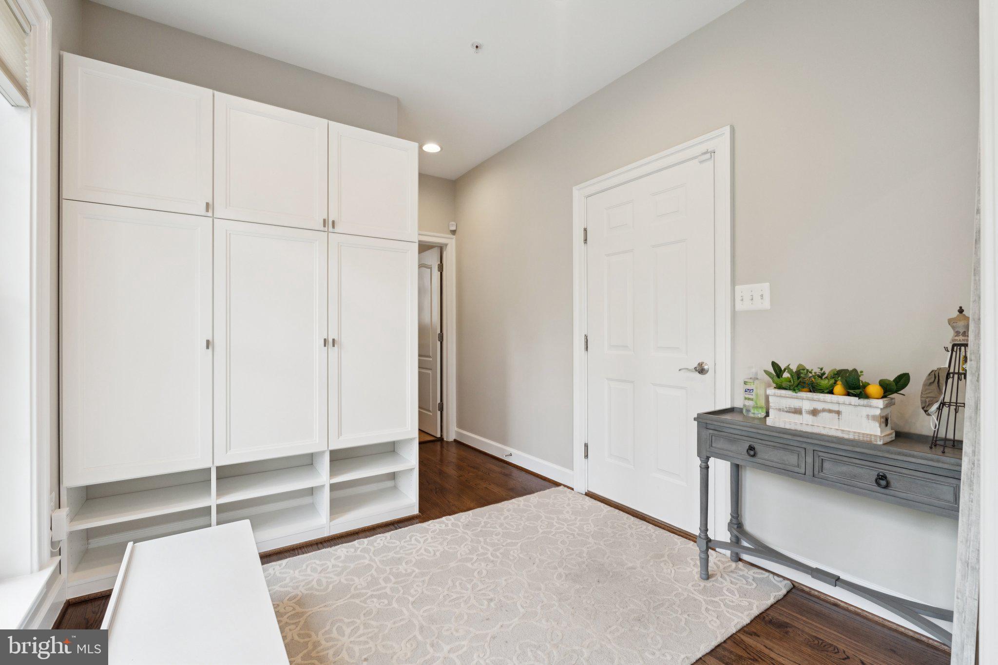 GLEN MEADOWS - Residential