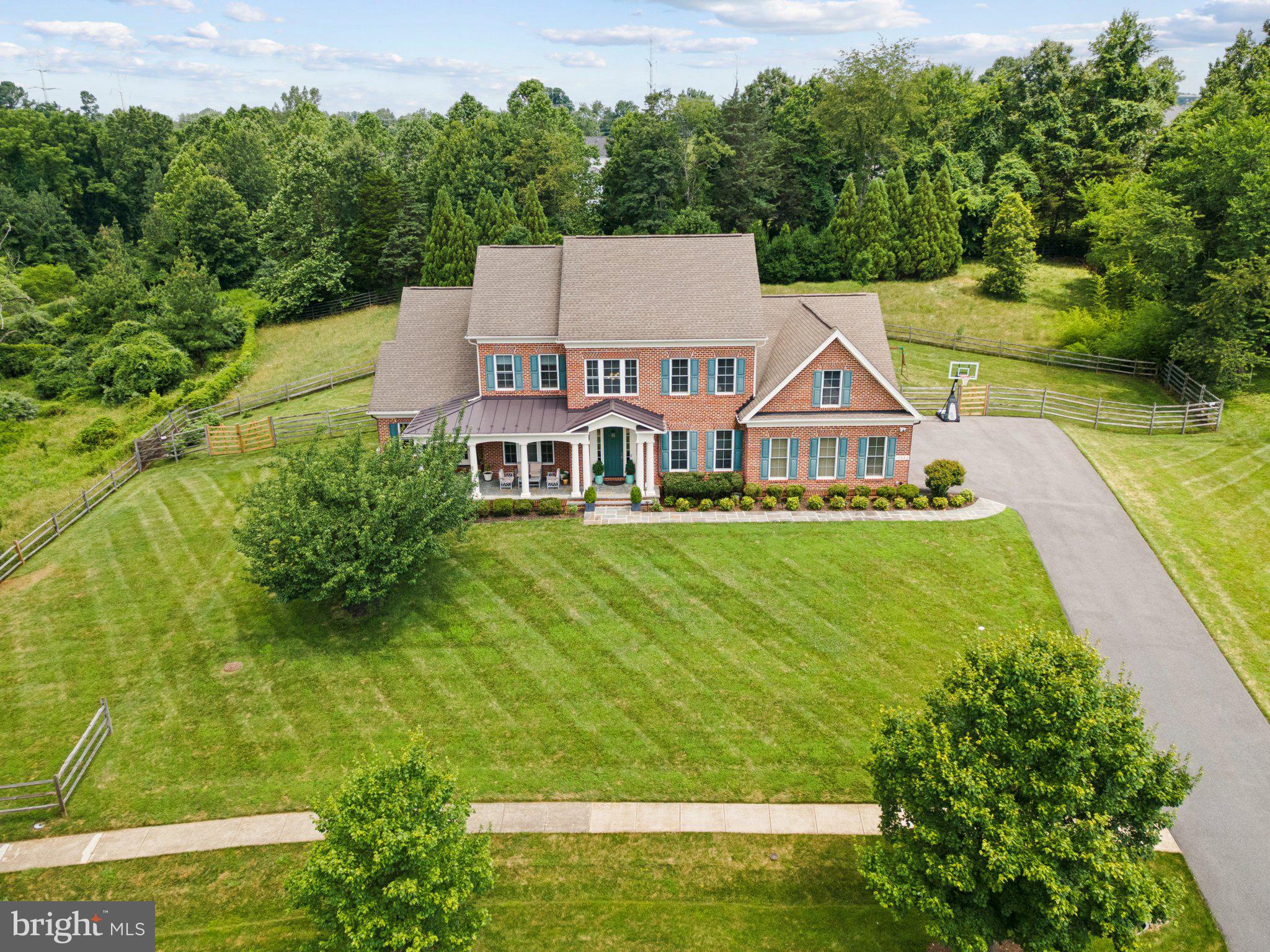 GLEN MEADOWS - Residential