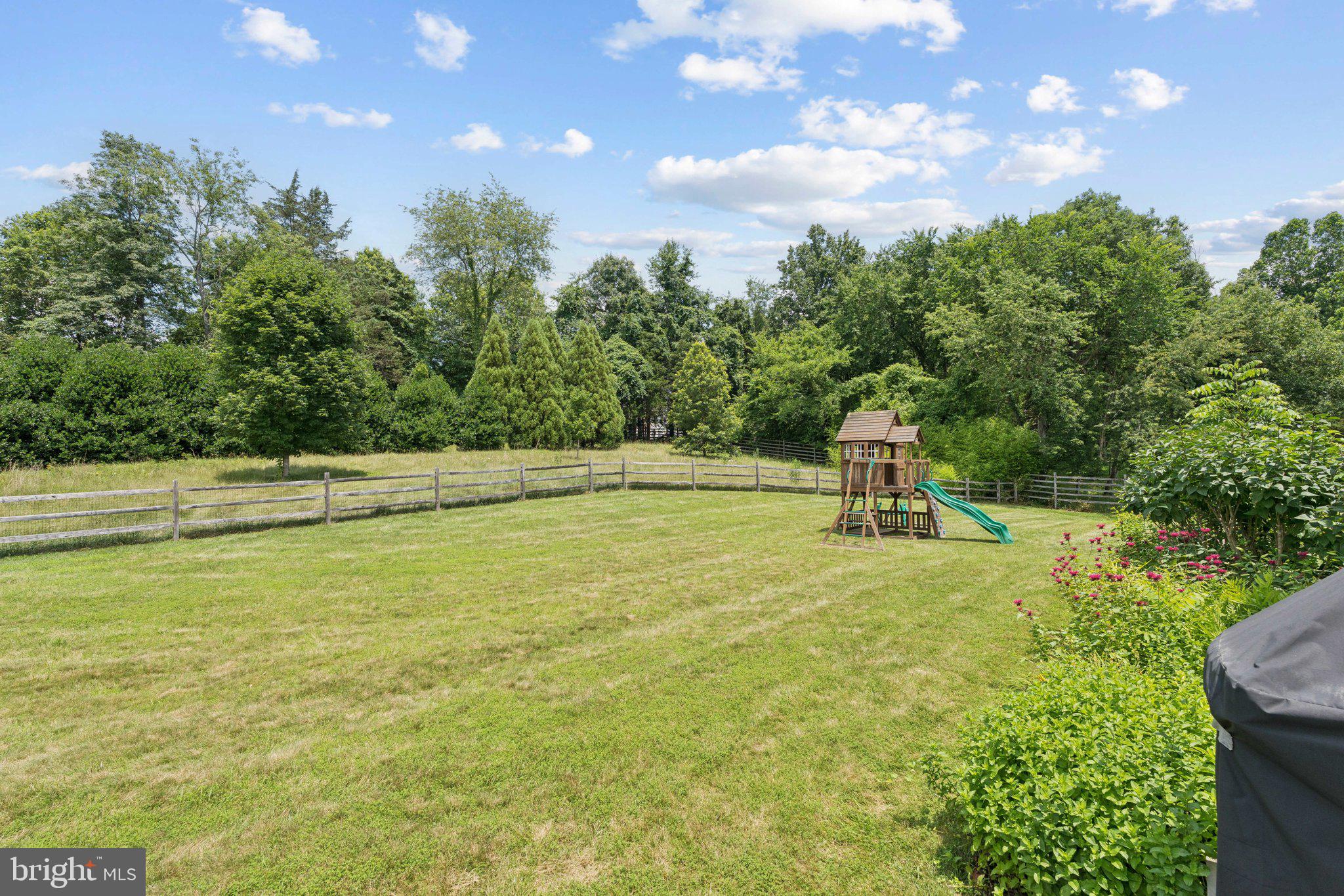 GLEN MEADOWS - Residential