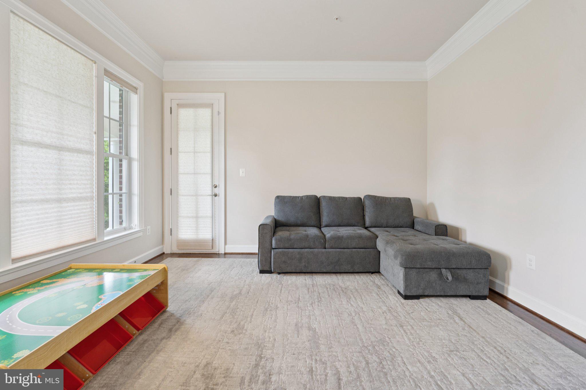 GLEN MEADOWS - Residential