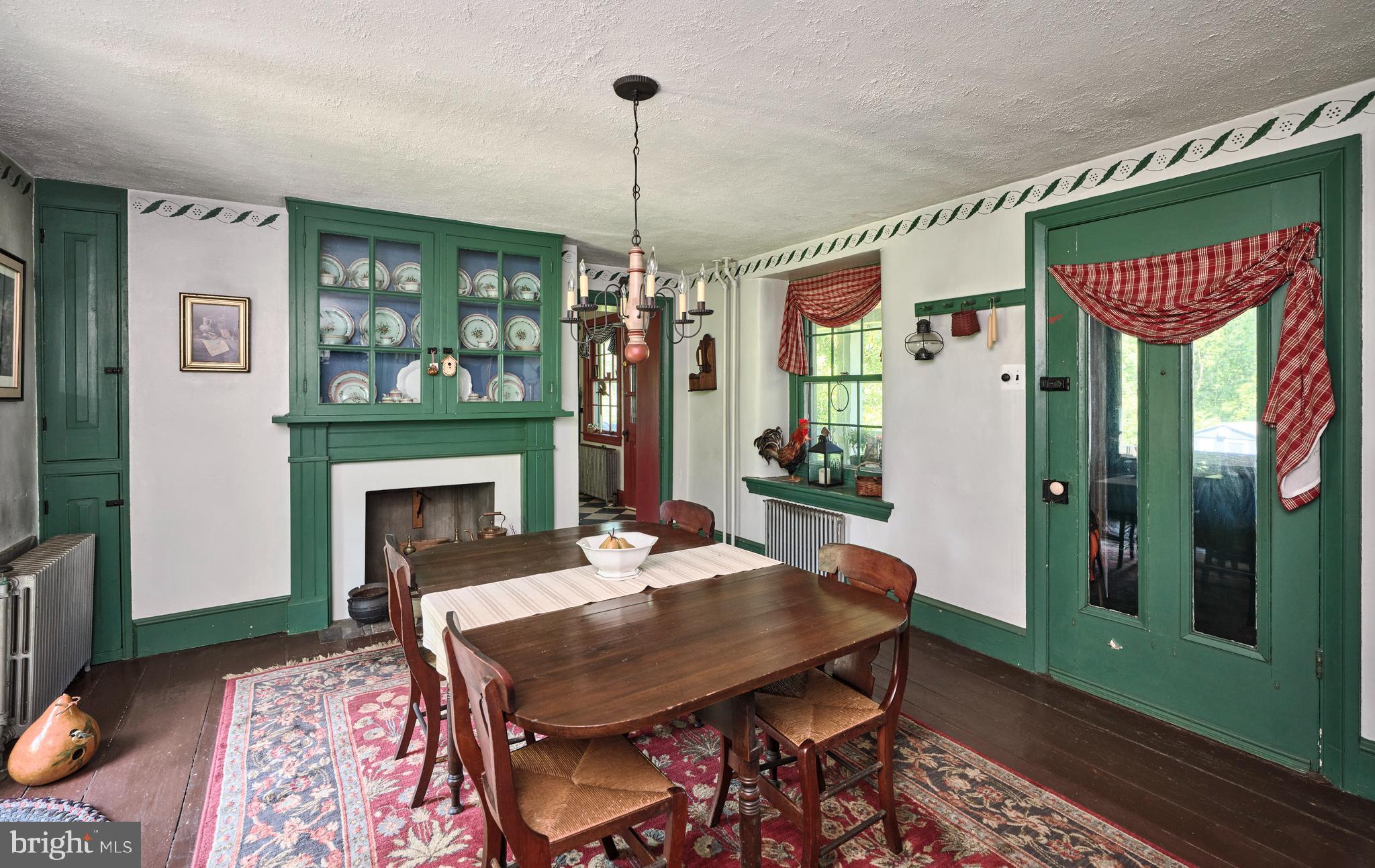 KENILWORTH - Residential