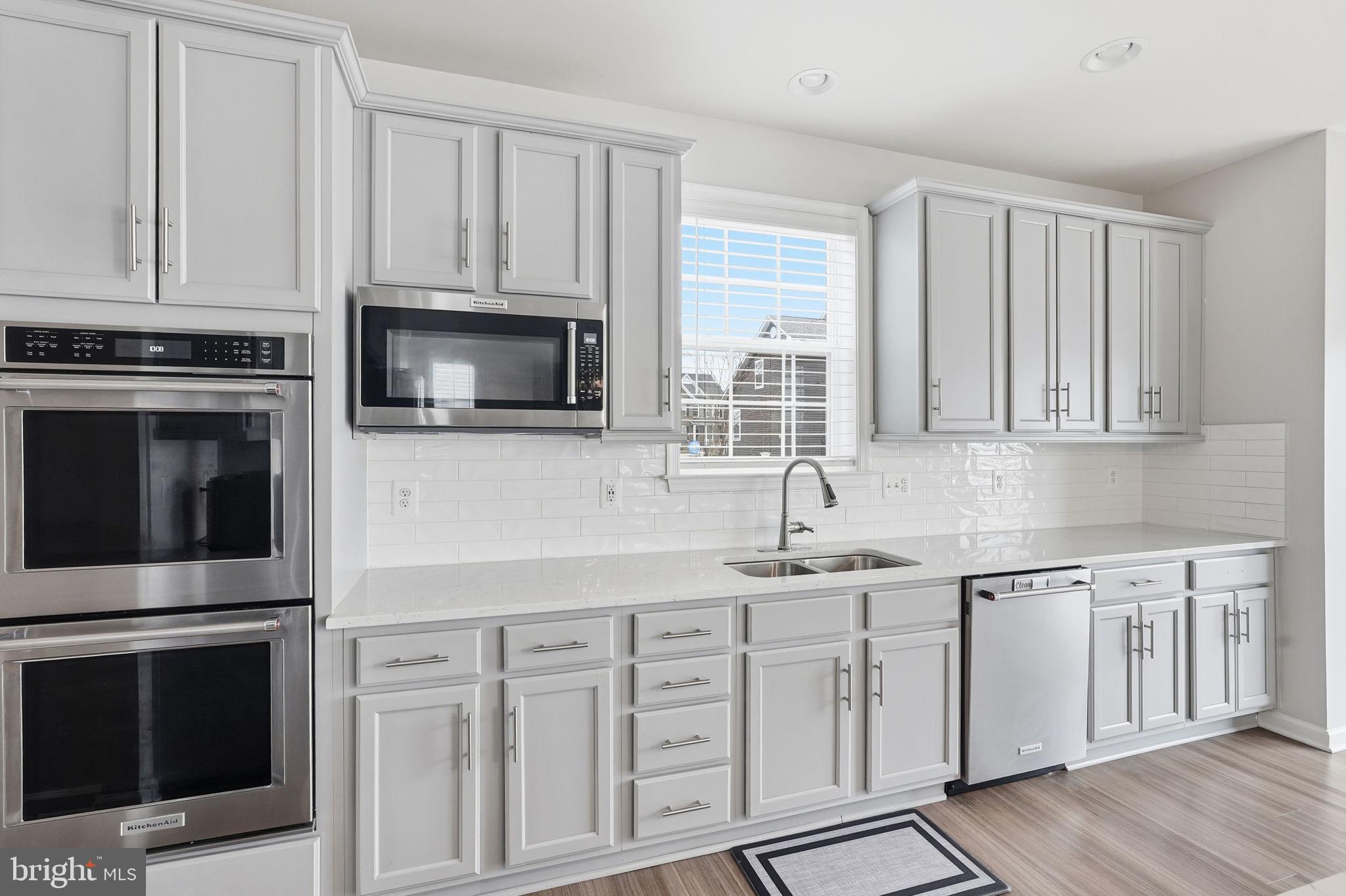 MARSHALL GROVE ESTATES - Residential