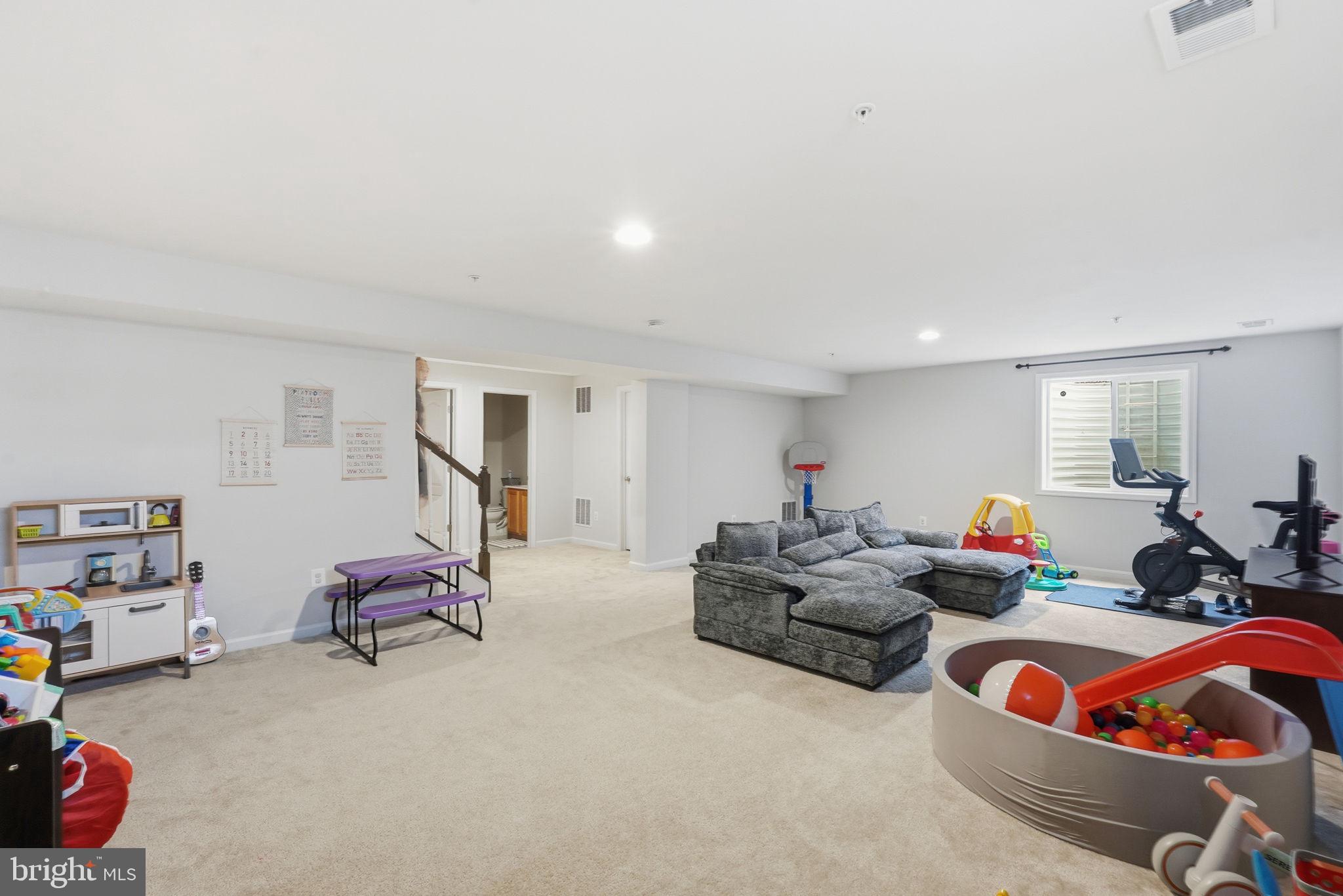 MARSHALL GROVE ESTATES - Residential