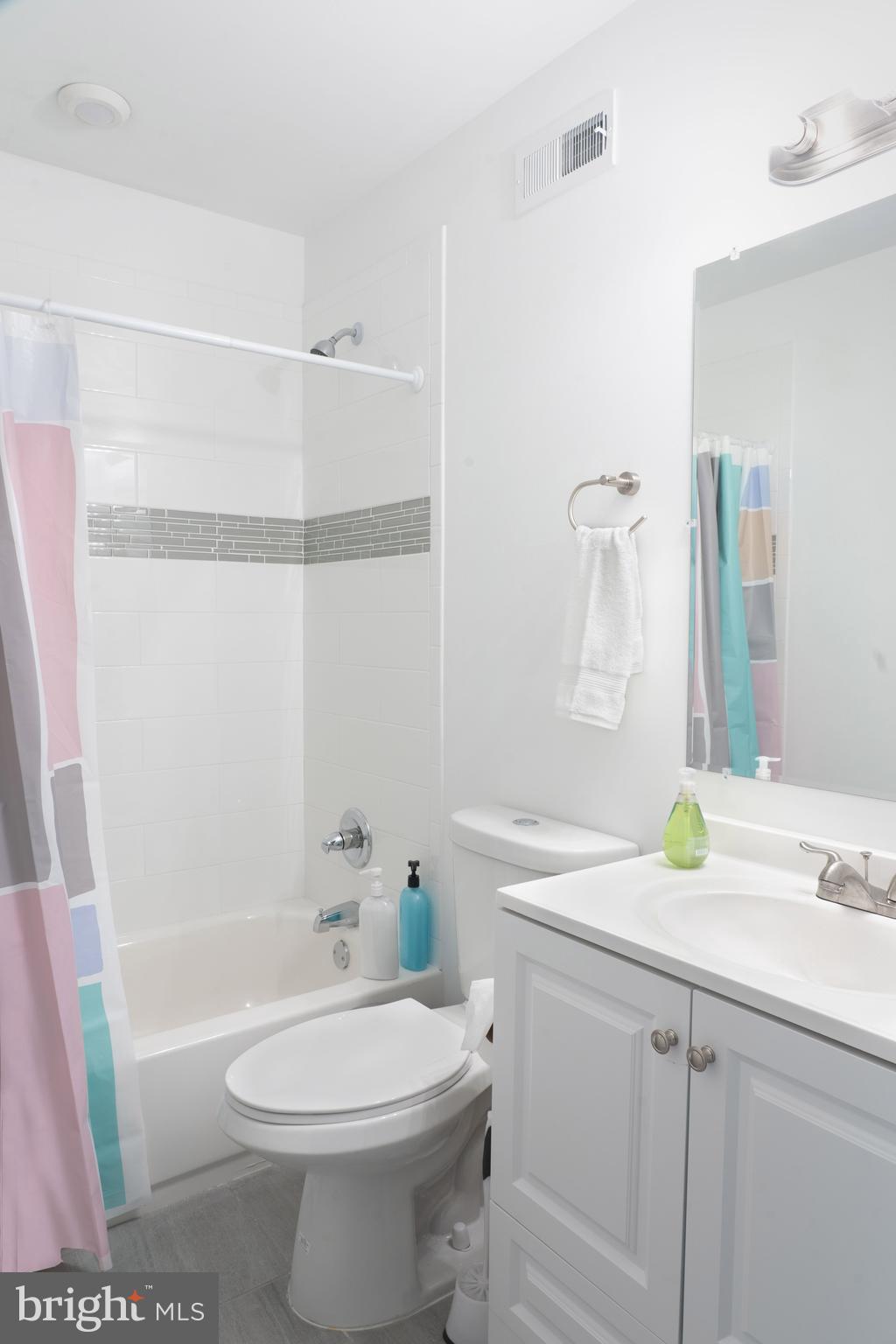 WALNUT HILL - Residential Income