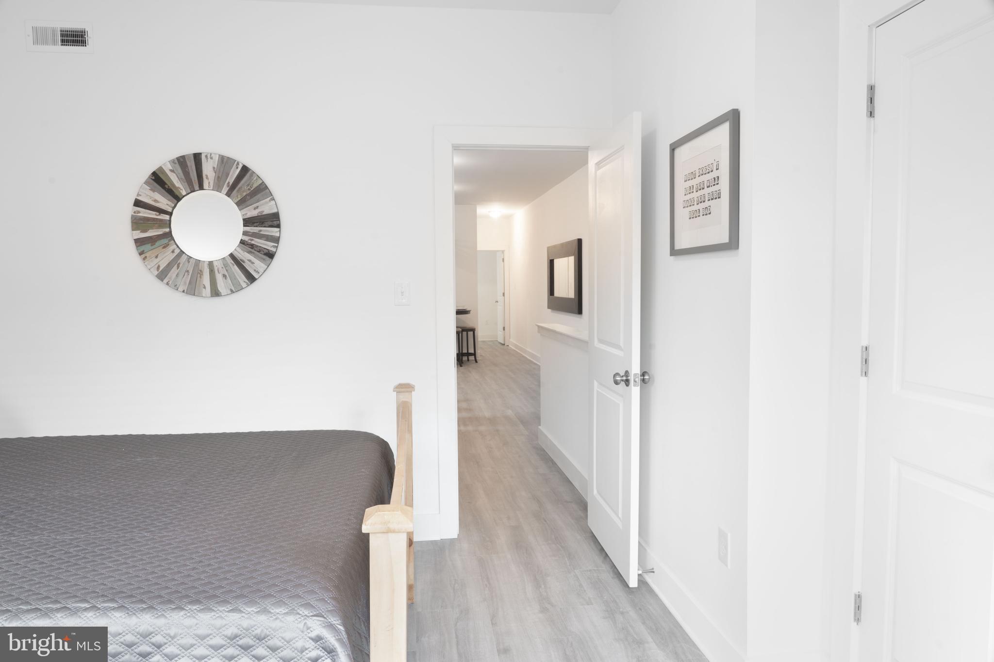 WALNUT HILL - Residential Income