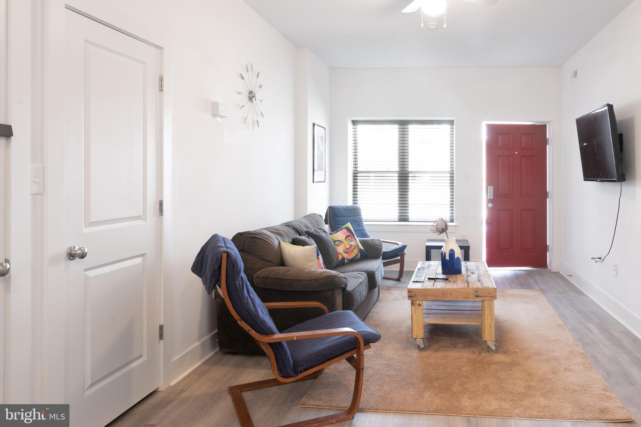 WALNUT HILL - Residential Income