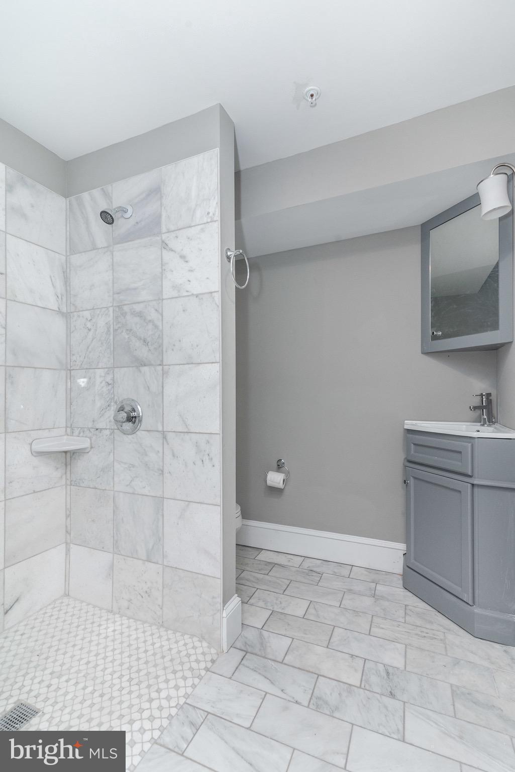 CENTRAL BUSINESS DISTRICT - Residential Lease