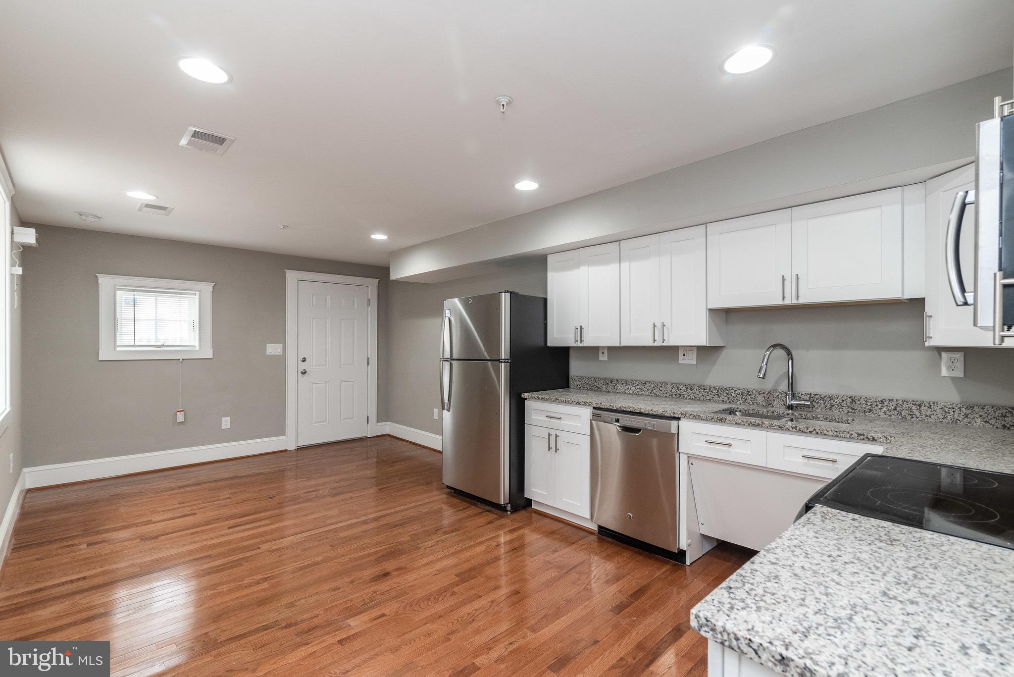 CENTRAL BUSINESS DISTRICT - Residential Lease