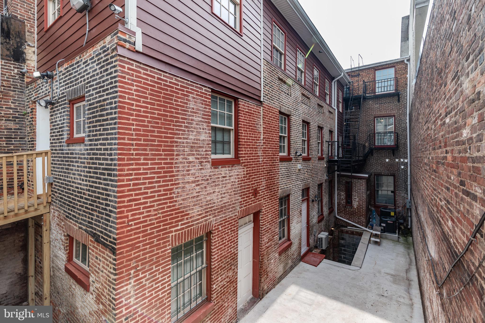 CENTRAL BUSINESS DISTRICT - Residential Lease