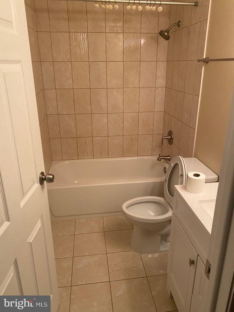 SETTLERS LANDING - Residential Lease