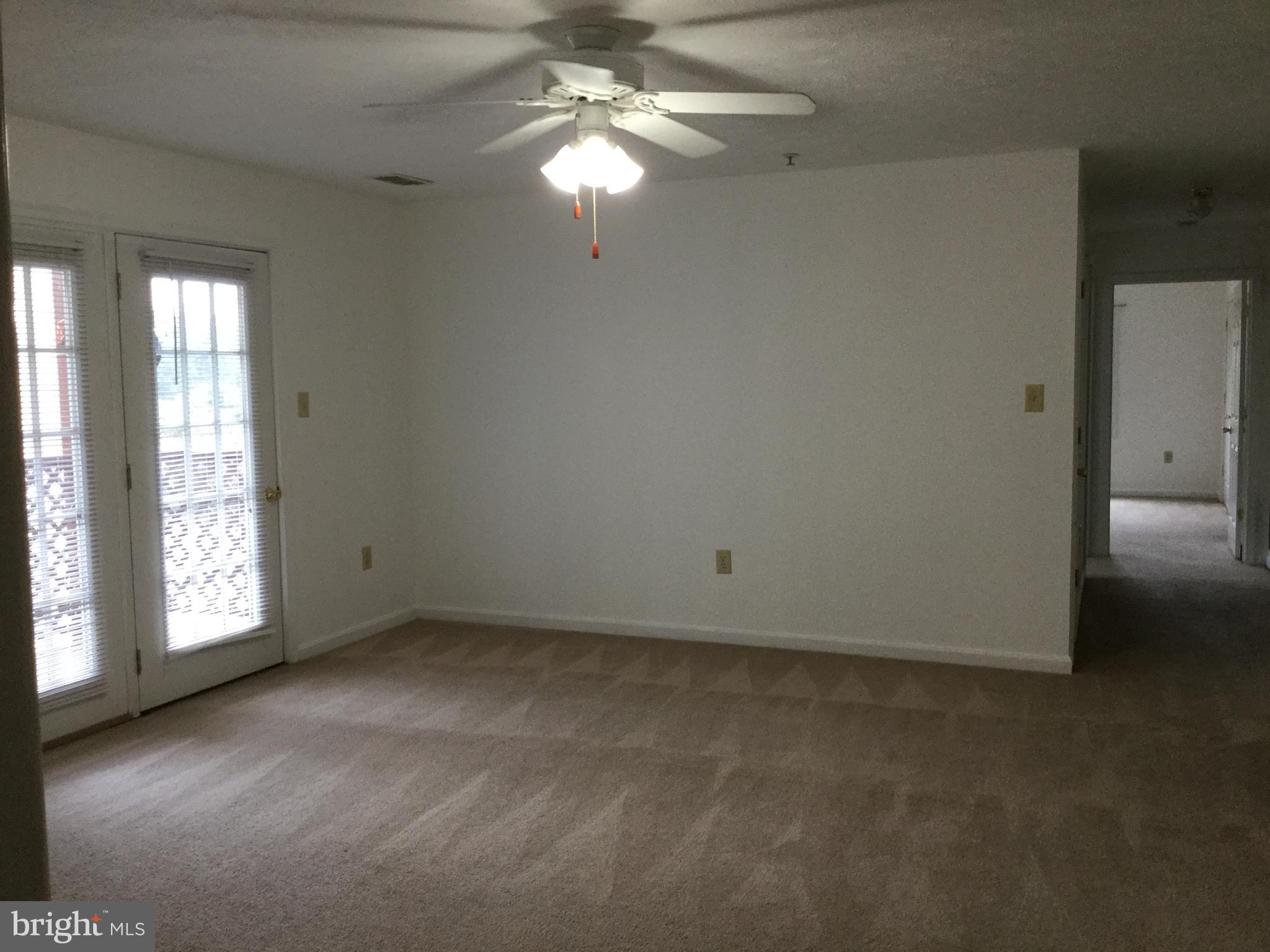 DAVIS STRASBURG - Residential Lease