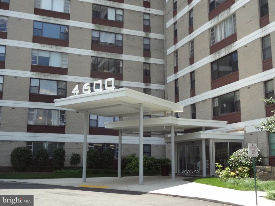 Clean and Bright One Bedroom Unit in recently renovated 4600 Building. Residents enjoy a seasonal outdoor pool, plenty of parking, 24 hour Concierge, Fitness Facility, Game & Meeting Rooms plus a Lift in the Lobby Foyer.  Spacious Unit with Open-Concept Layout and big Picture Window.  Two deep Walk-In Closets and a Kitchen with Breakfast Bar. Great "Turn-Key" Lifestyle in a fab location. High Walk-ability Score as lots nearby -  Retail, Dining, Groceries, Library and Public Parks. Bus Stop(s) out front and throughout Alexandria's Duke Street corridor.  Monthly Condo Fee includes all utilities.