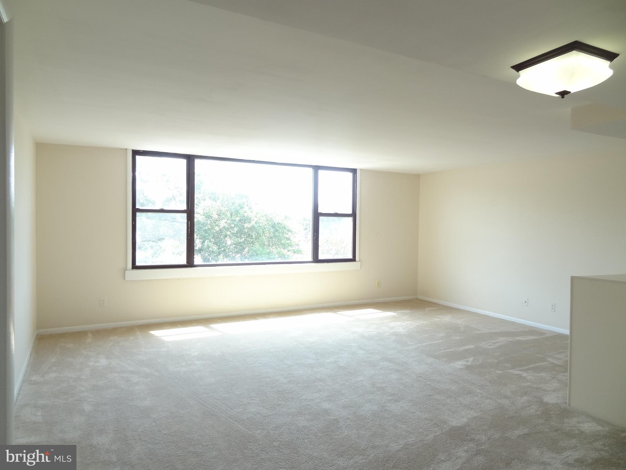 FORTY SIX HUNDRED - Residential