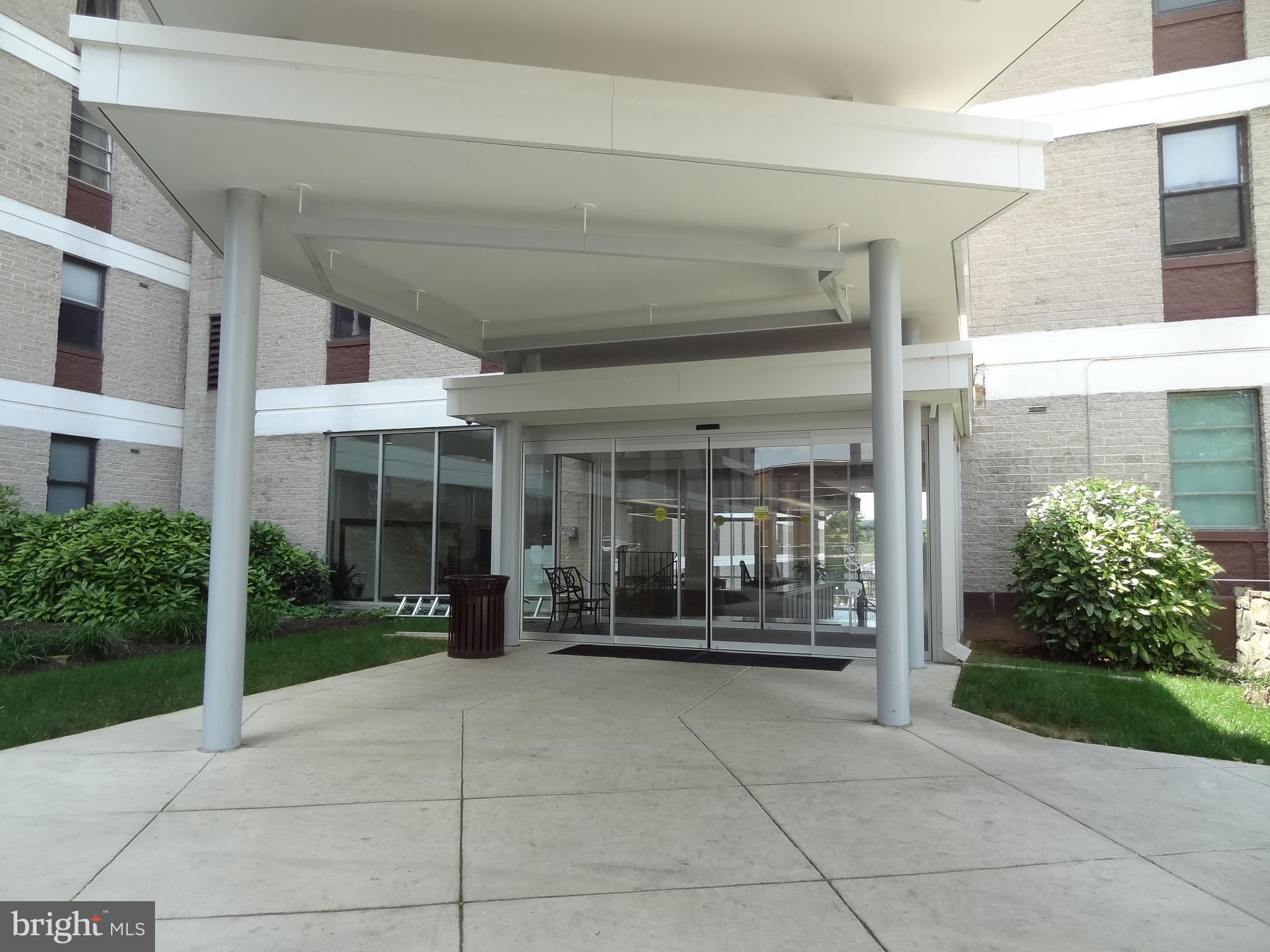 FORTY SIX HUNDRED - Residential