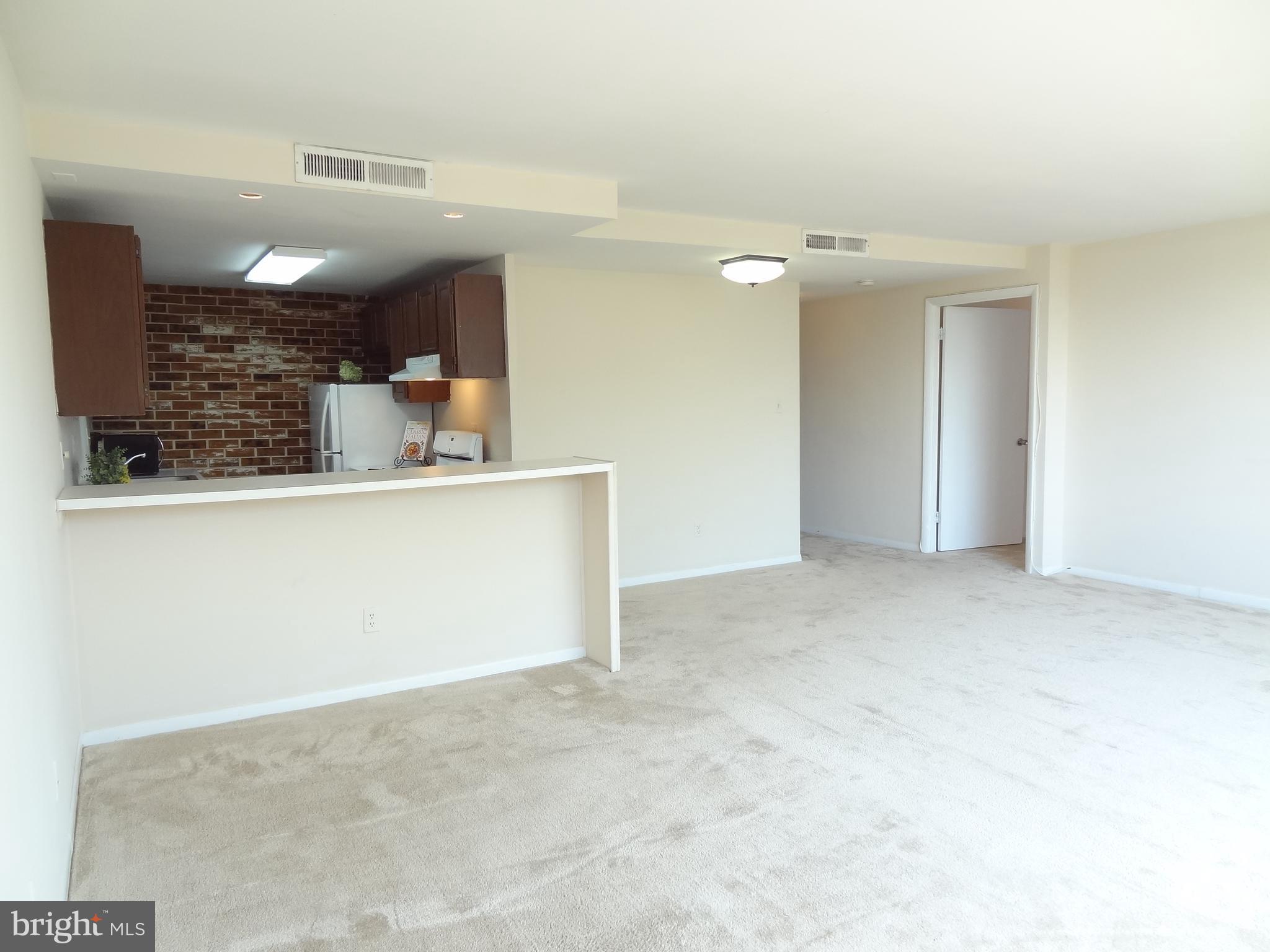 FORTY SIX HUNDRED - Residential