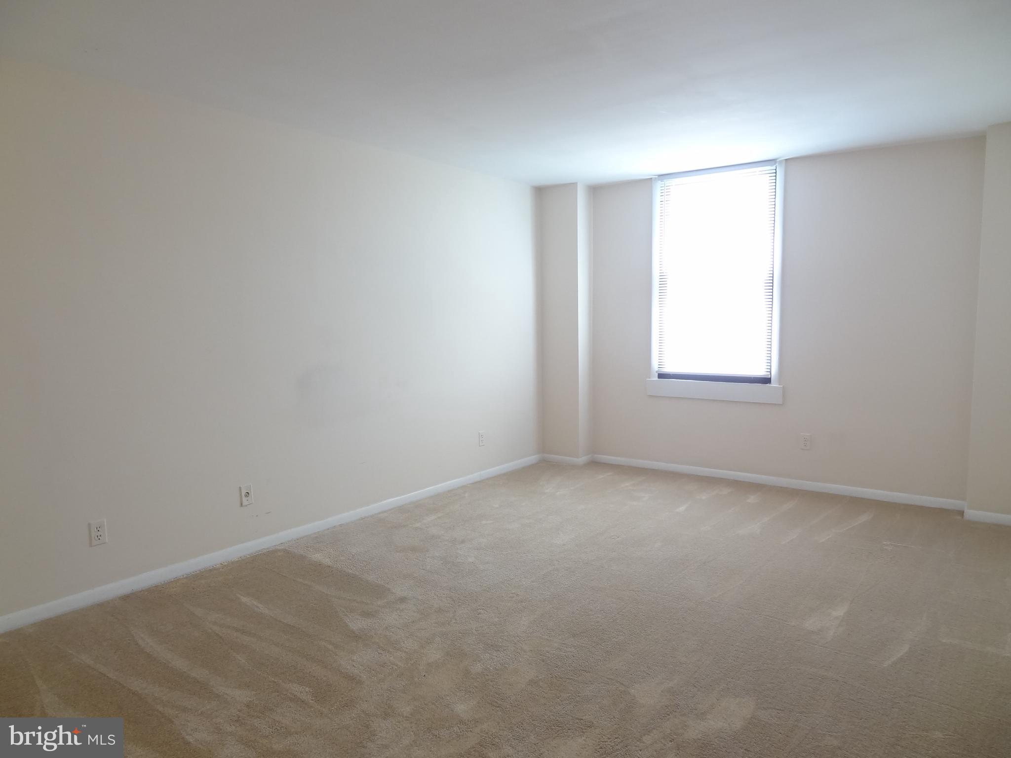 FORTY SIX HUNDRED - Residential