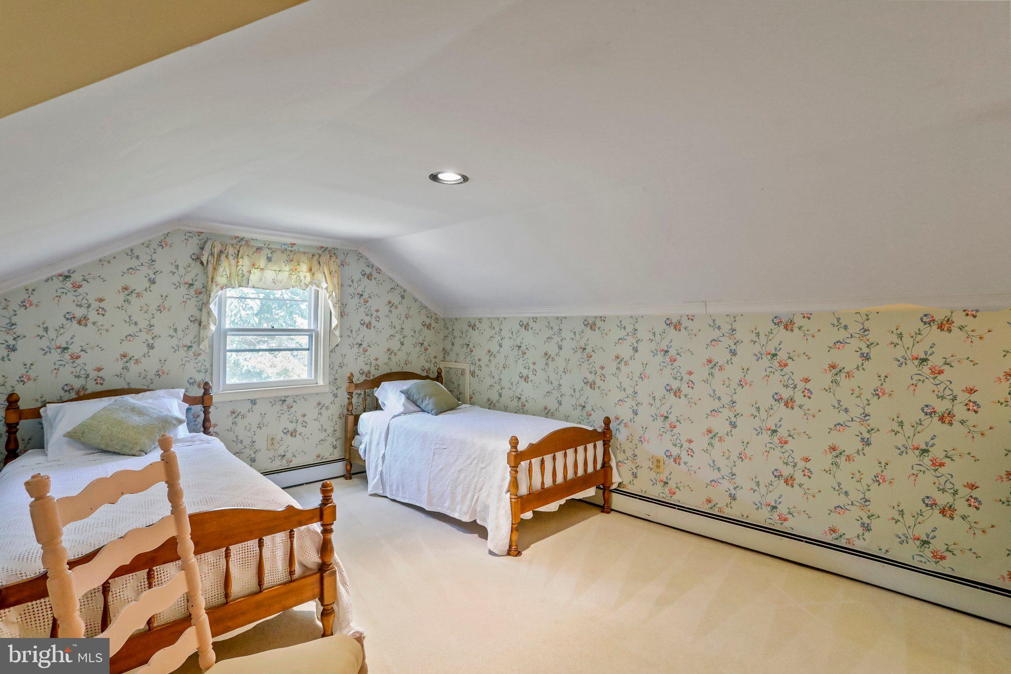 SPRING VALLEY - Residential