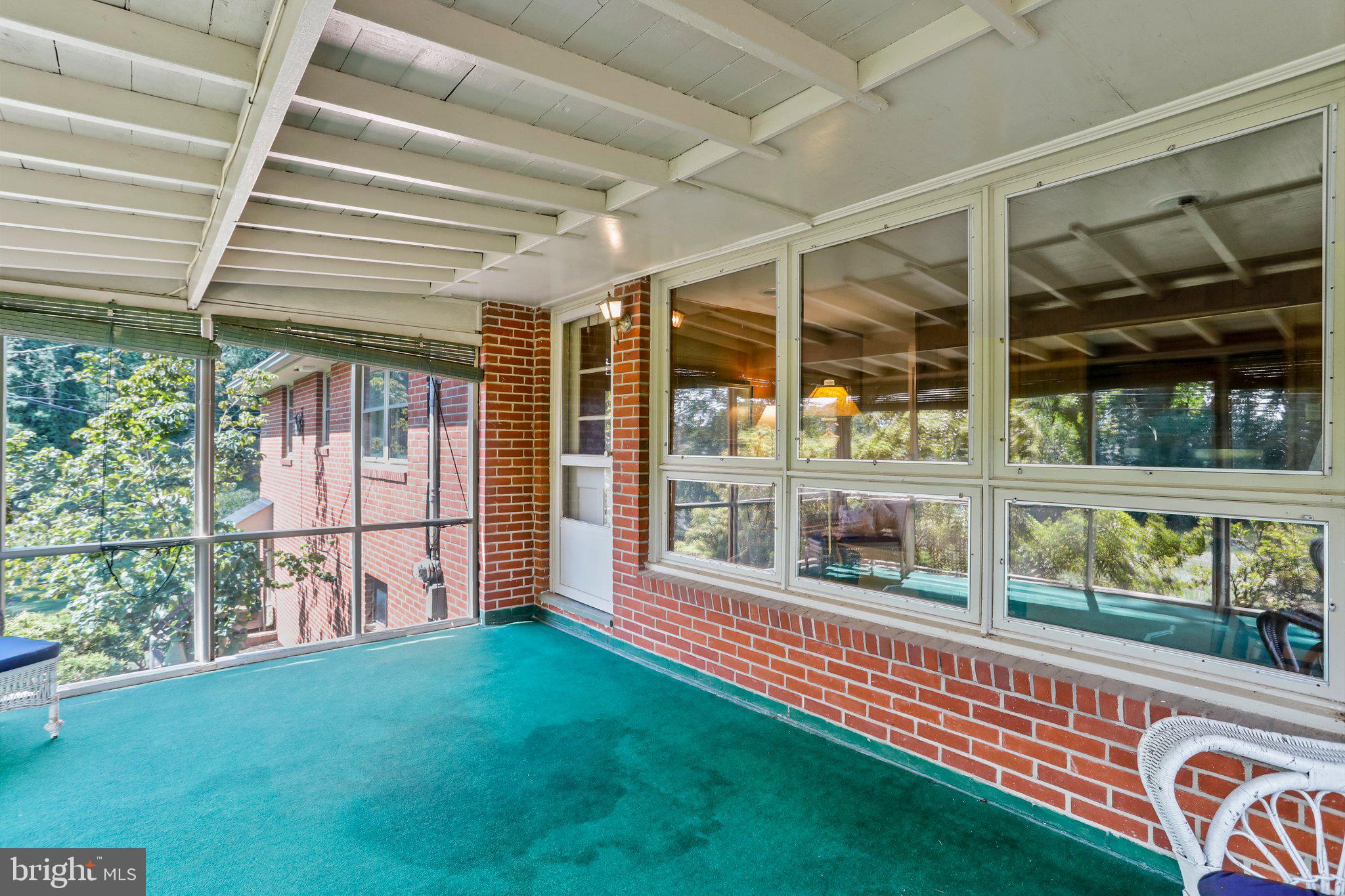 SPRING VALLEY - Residential