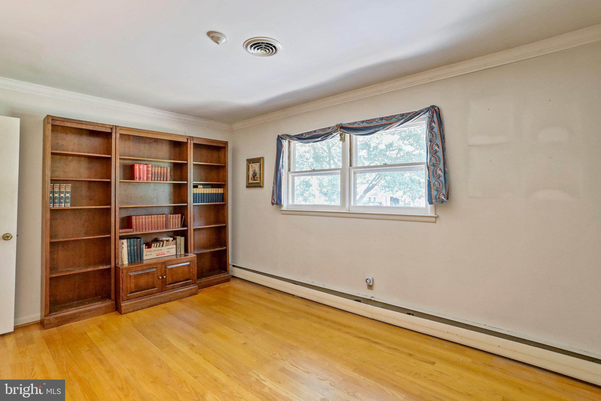 SPRING VALLEY - Residential